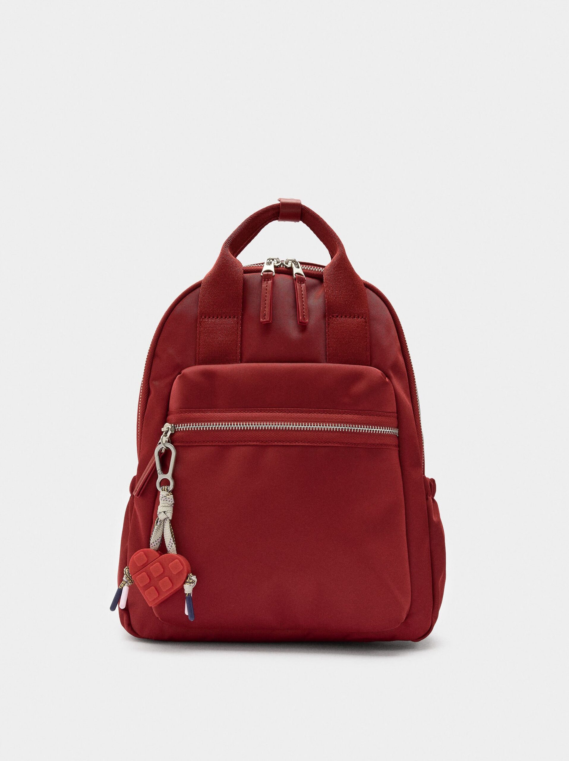 Çantë shpine, Parfois