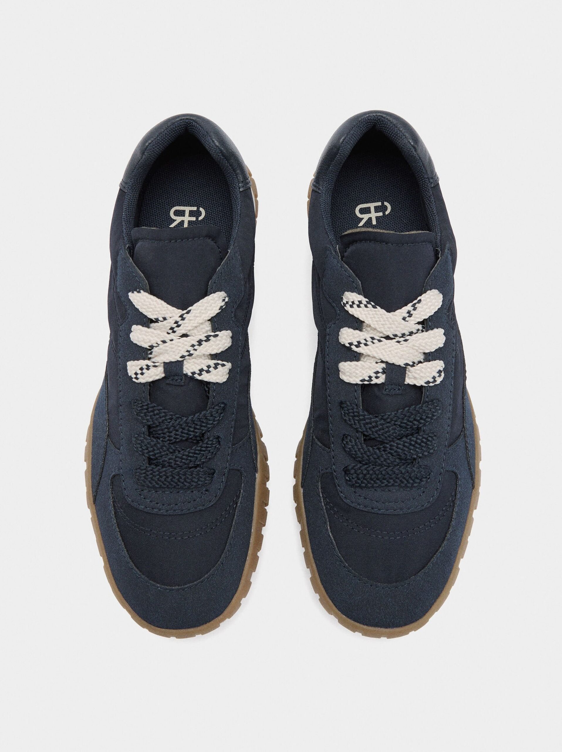 Atlete për femra, Parfois - 37