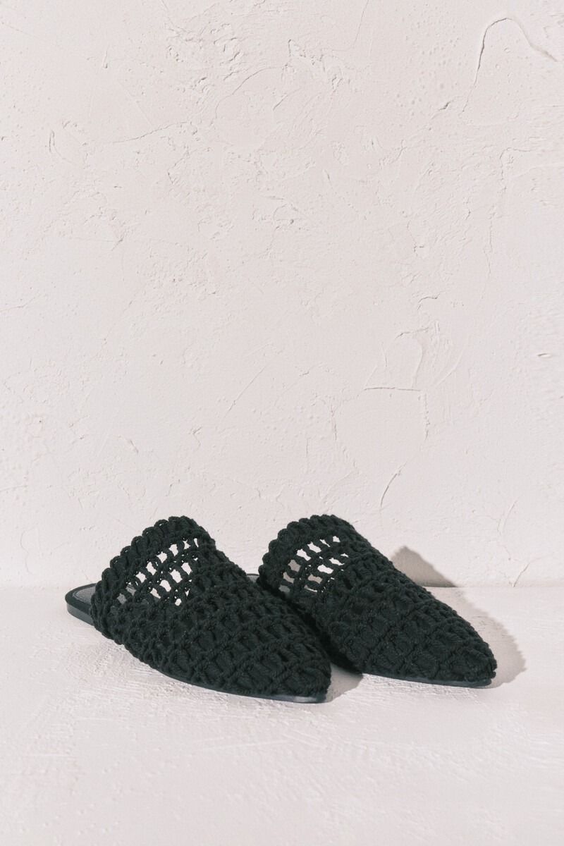 Shapka, Women Secret