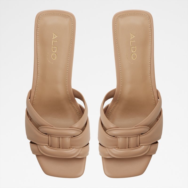 Shapka me takë, Aldo