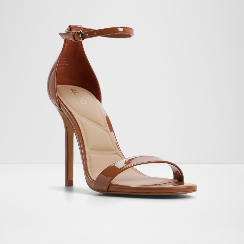 Sandale me takë, Aldo