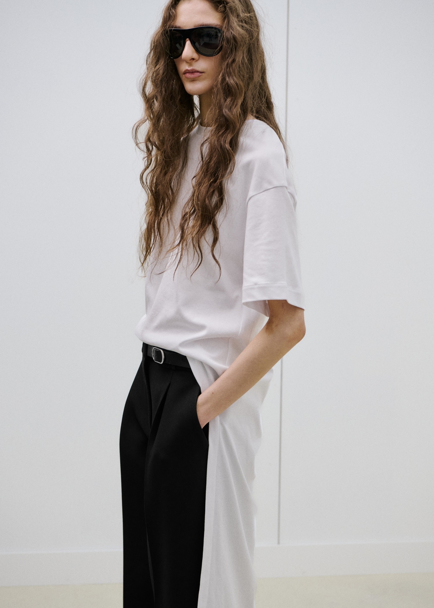 Pantallona straight, Mango