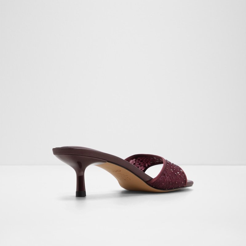 Shapka me takë, Aldo