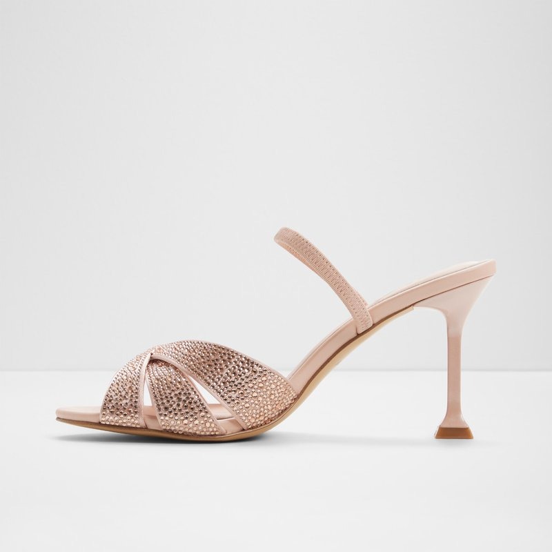 Sandale me takë, Aldo