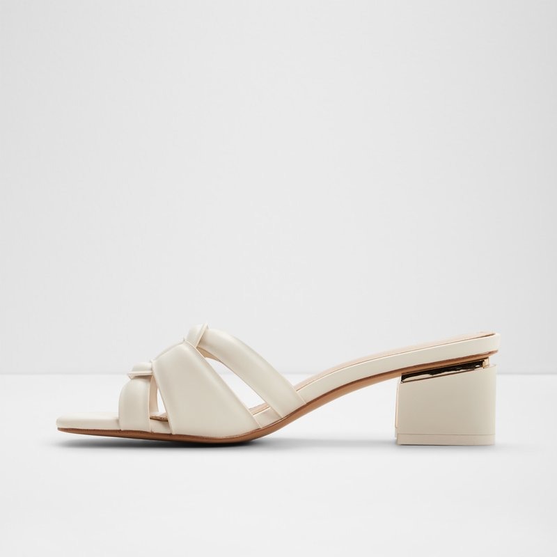 Shapka me takë, Aldo