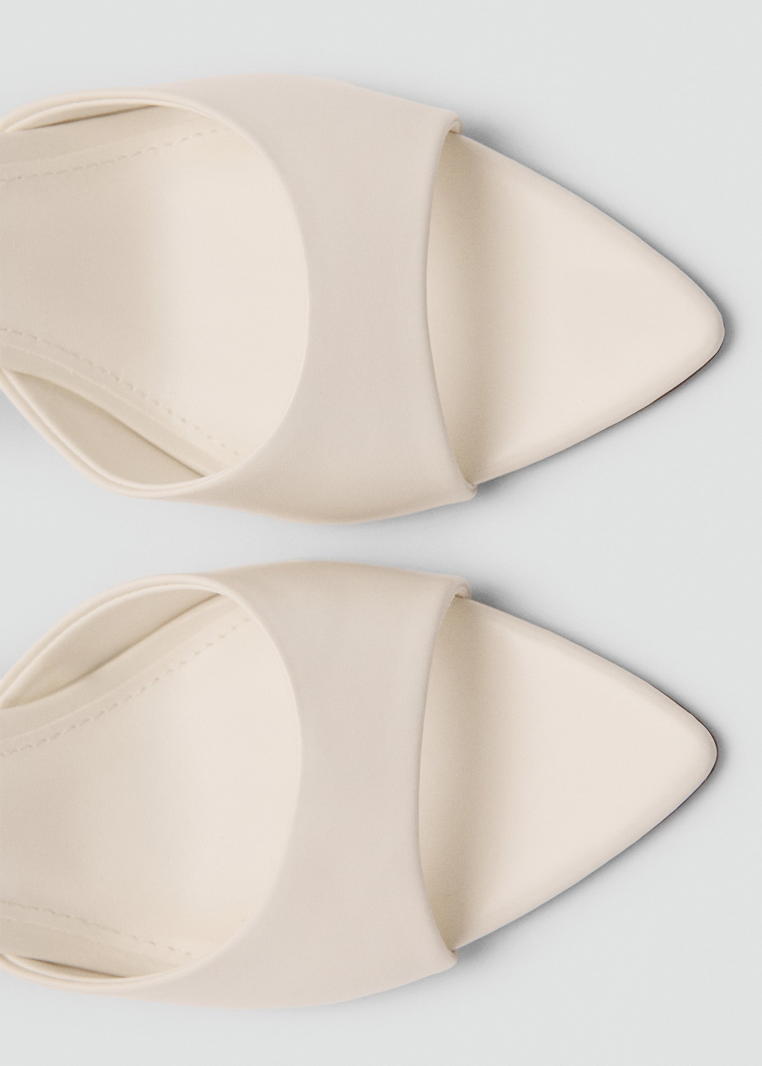 Shapka me takë, Mango