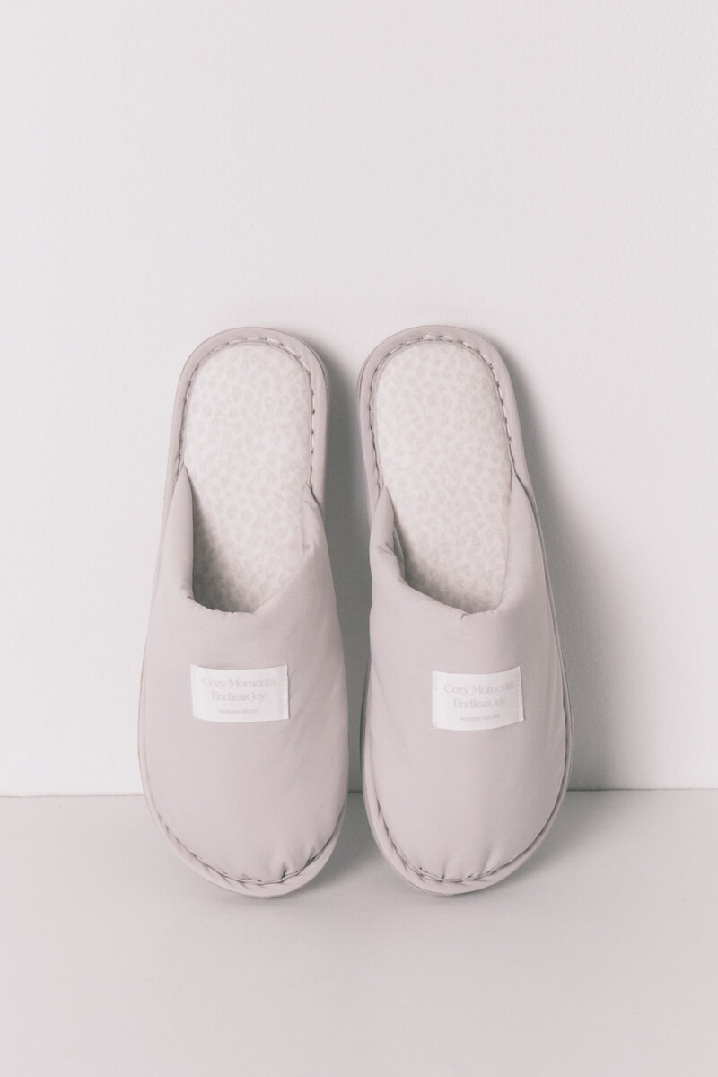 Pantofla, Women Secret