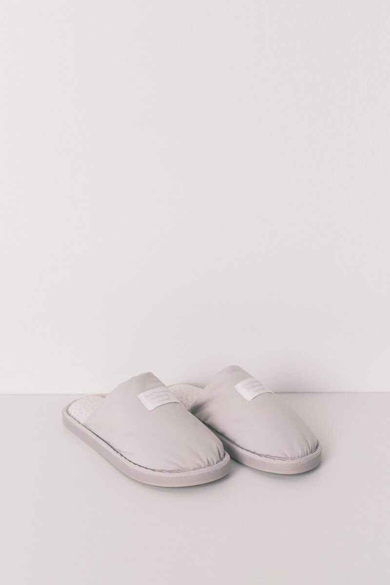 Pantofla, Women Secret