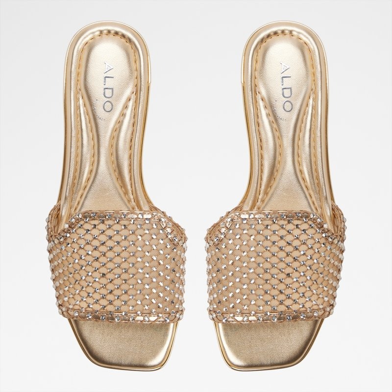 Shapka të sheshta, Aldo