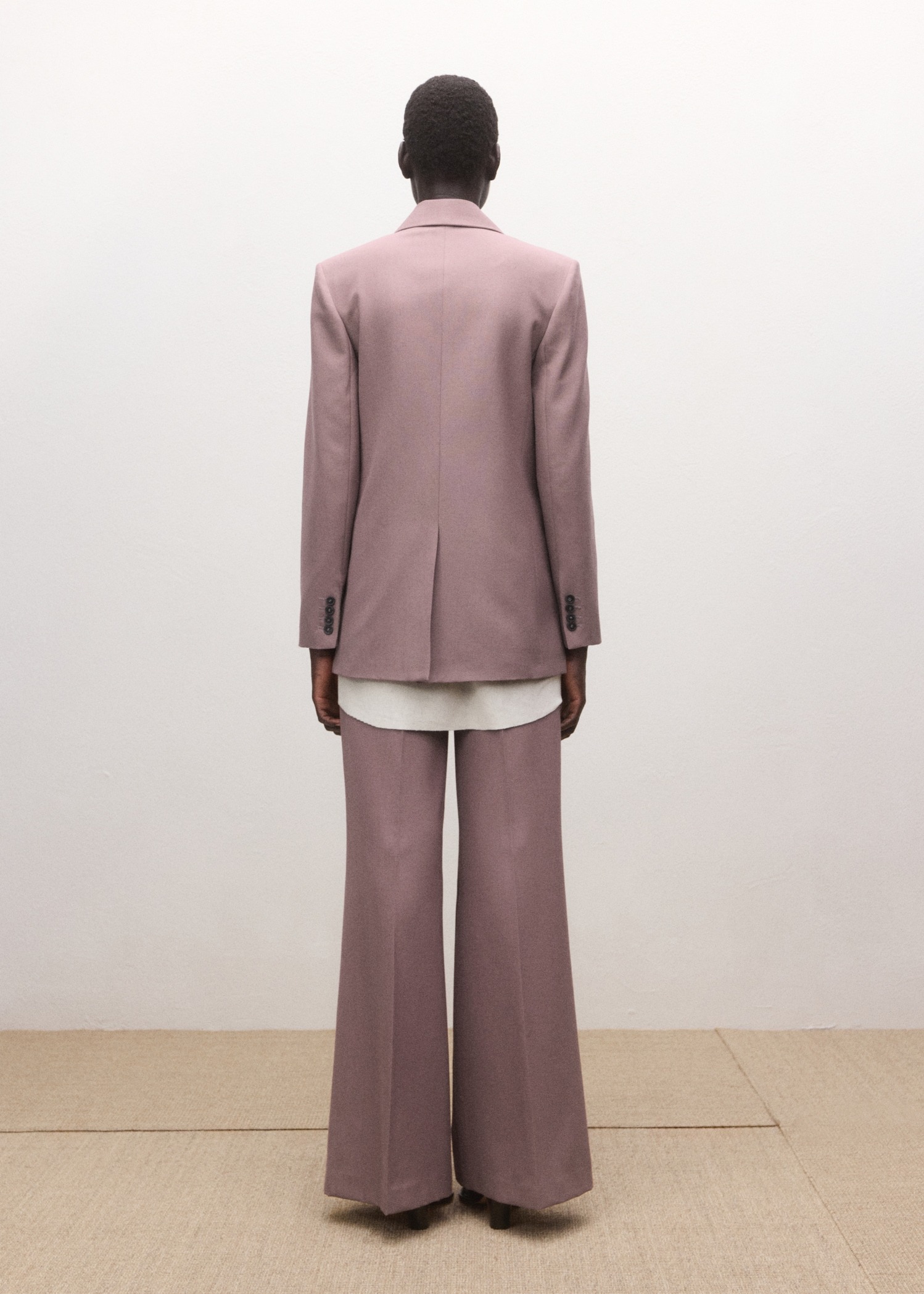 Pantallona kostumi, Mango