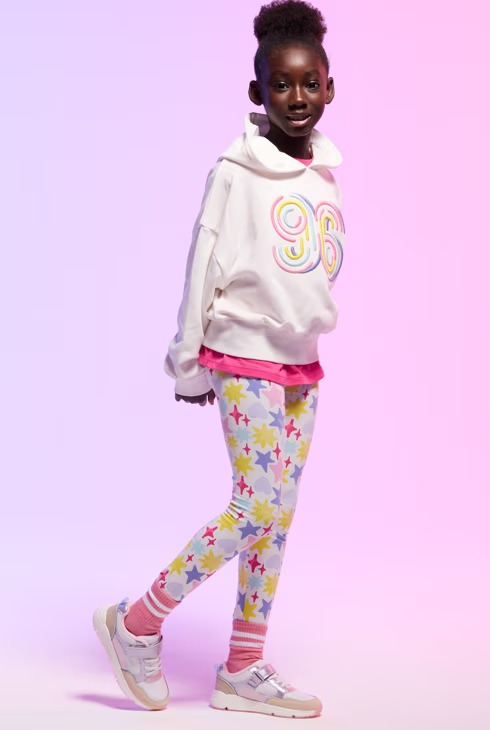 Streçe të gjata, Okaidi - 3 Vjeç