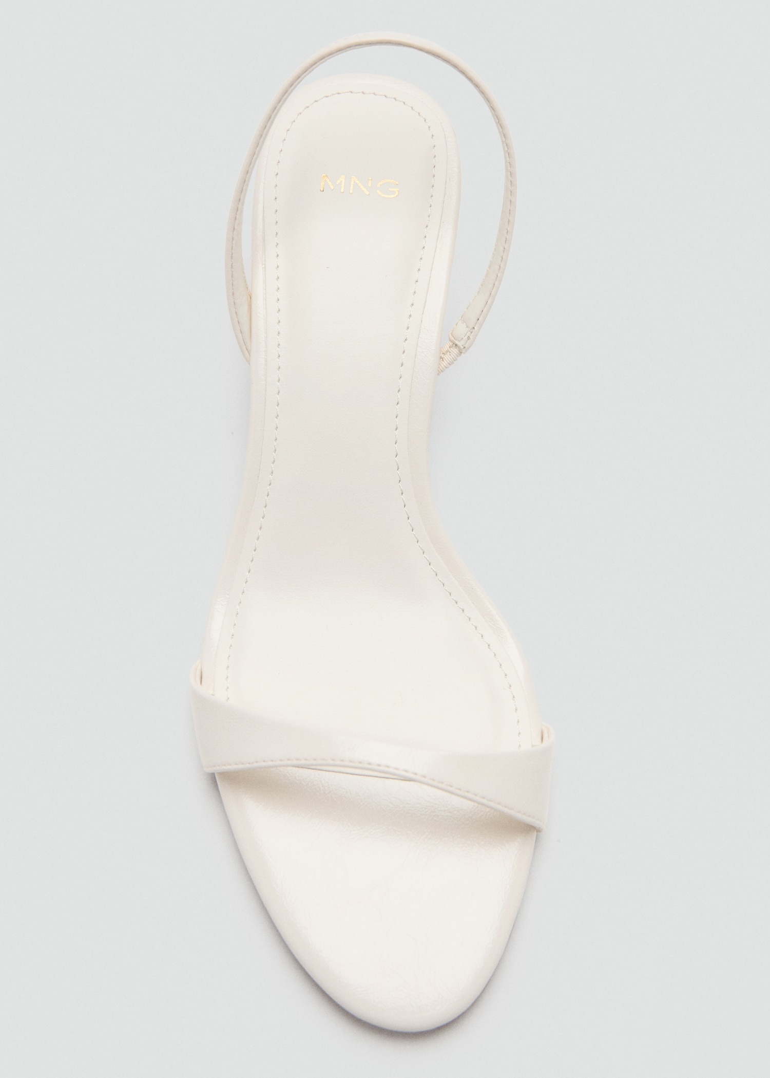 Sandale me takë, Mango