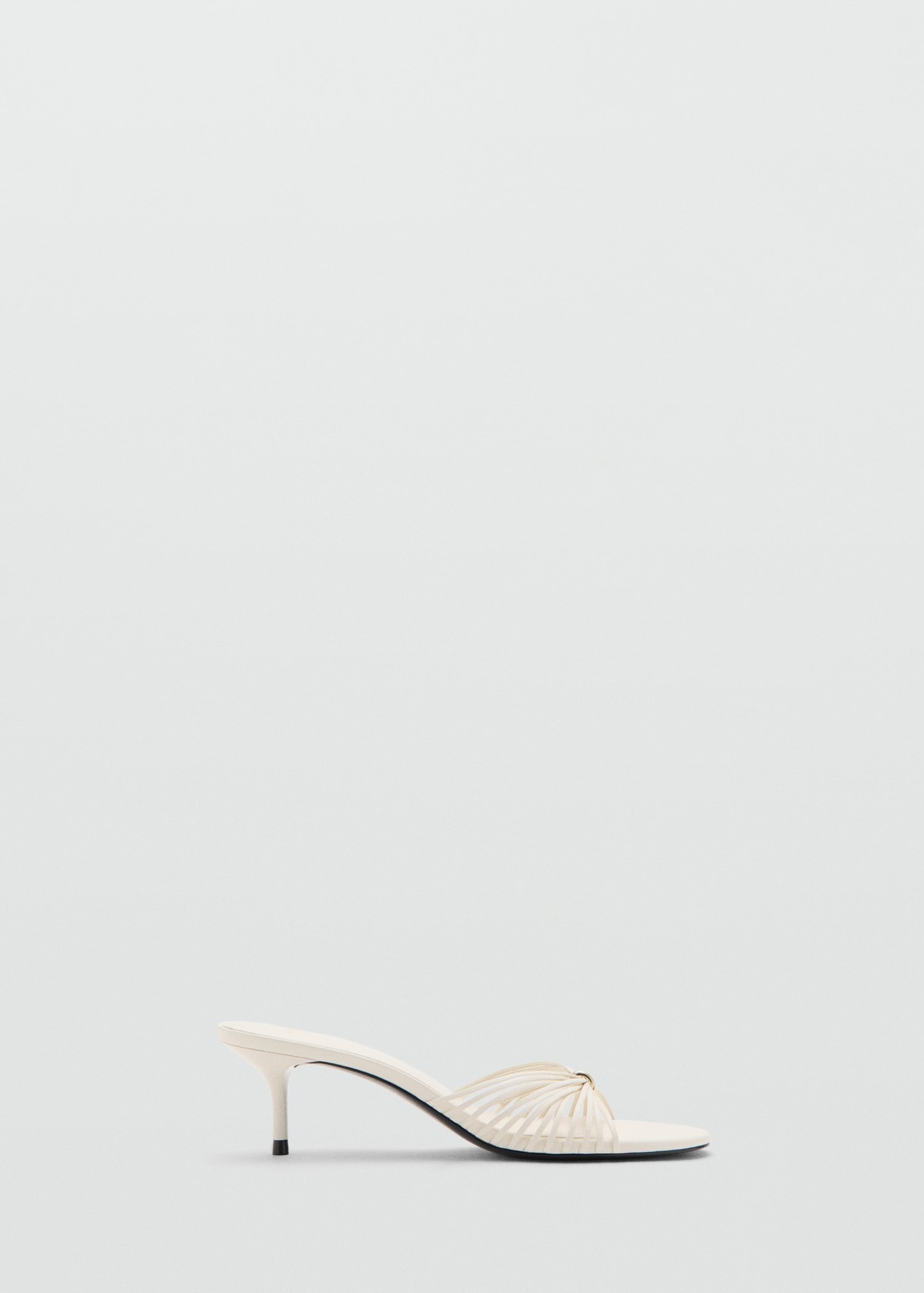 Shapka me takë, Mango