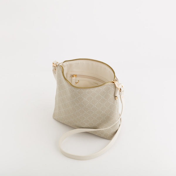 Çantë supi, Carpisa