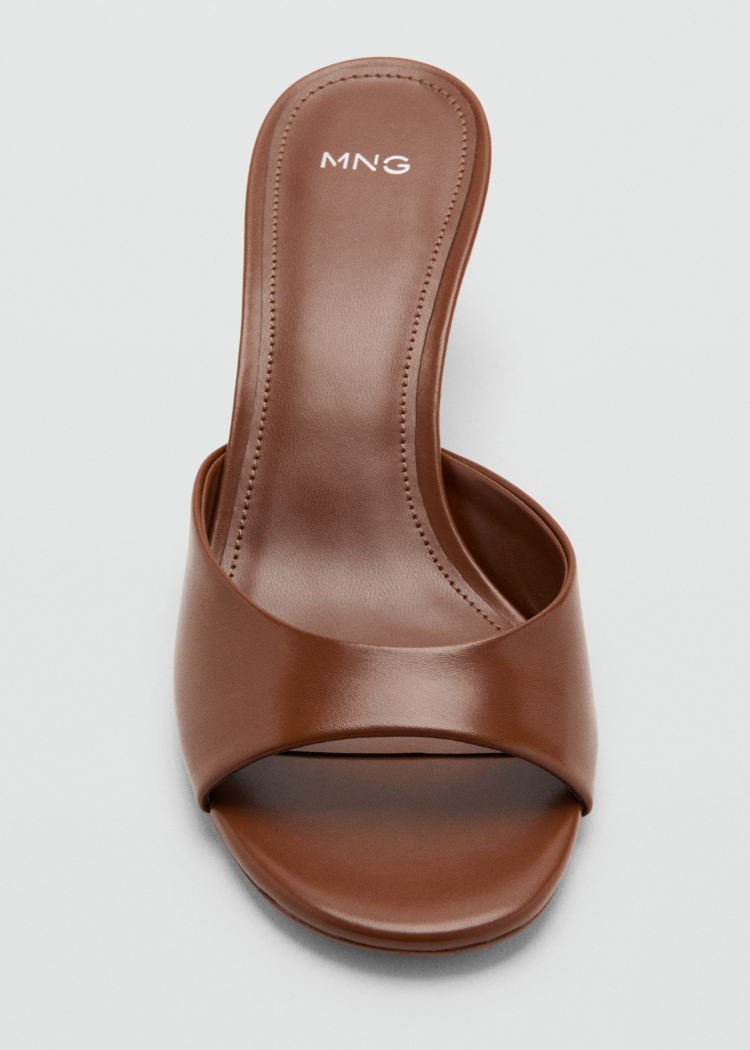 Shapka me takë, Mango