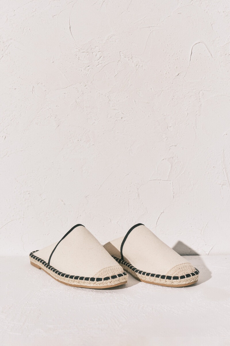 Shapka, Women Secret