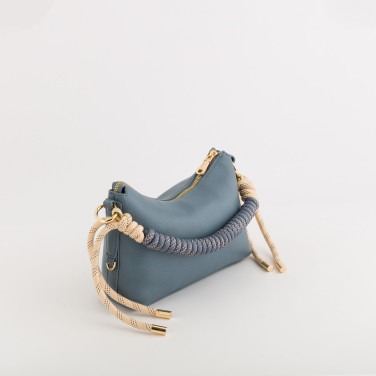 Çantë supi, Carpisa