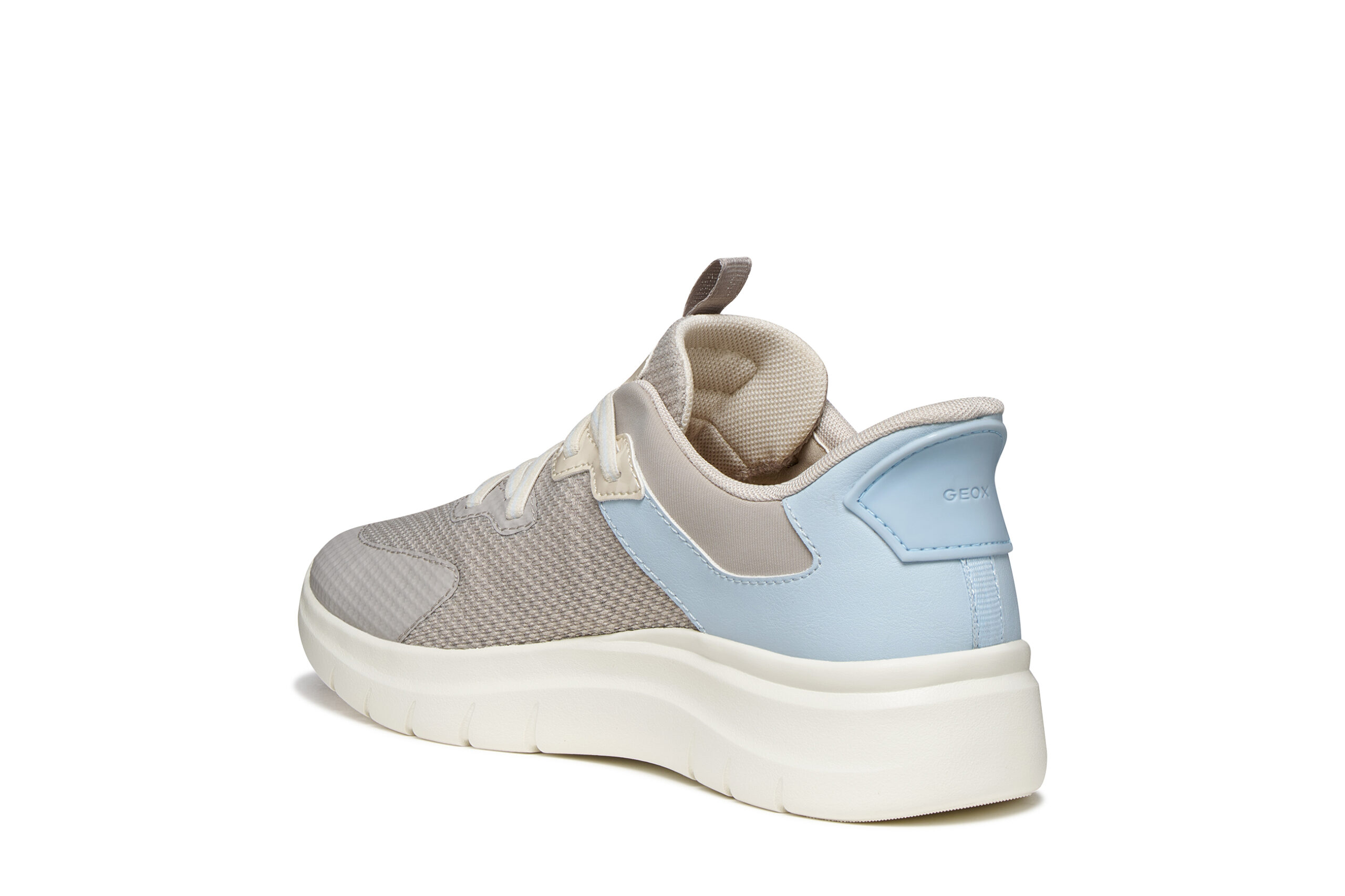 Atlete për femra, Geox