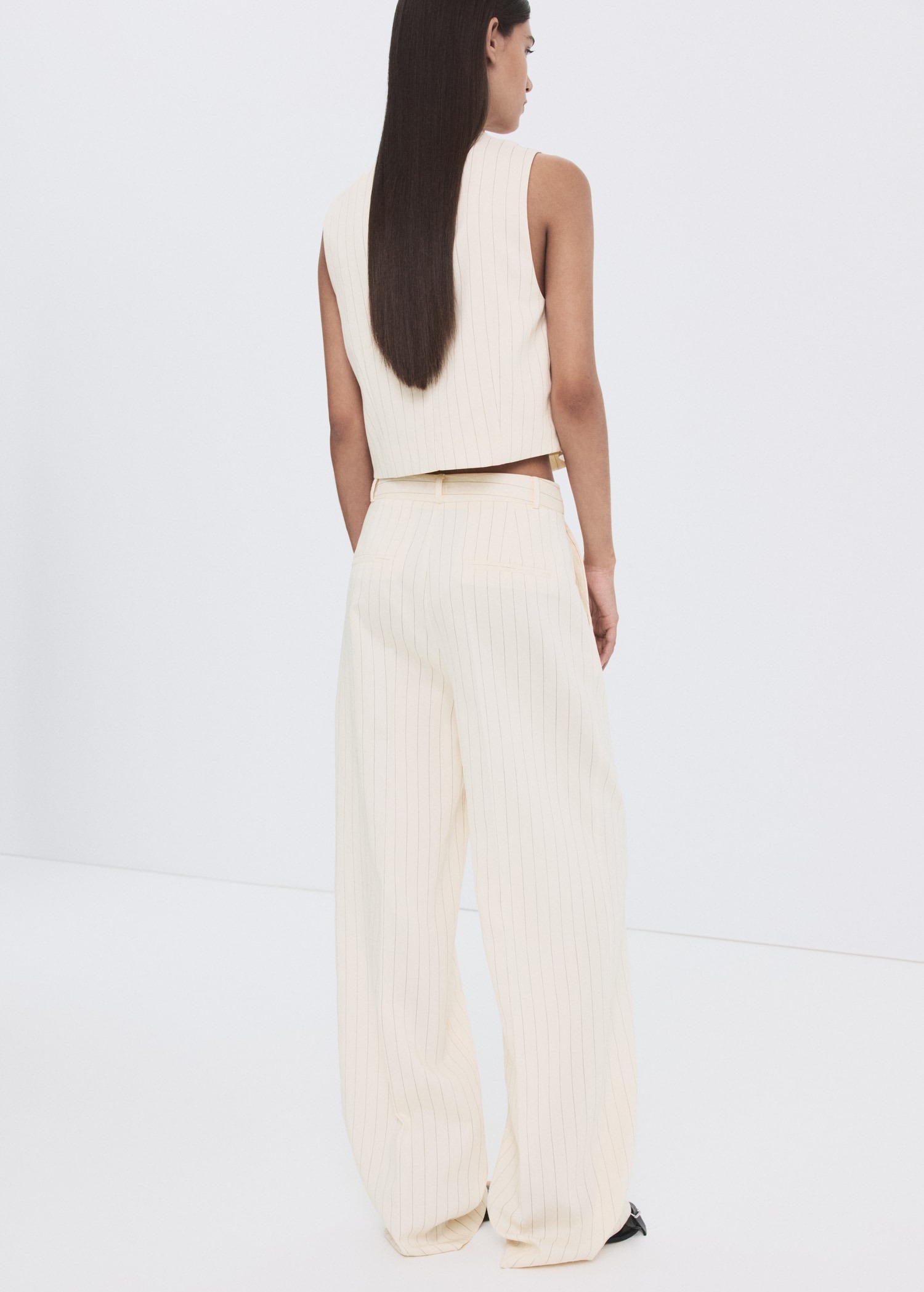 Pantallona të gjata, Mango