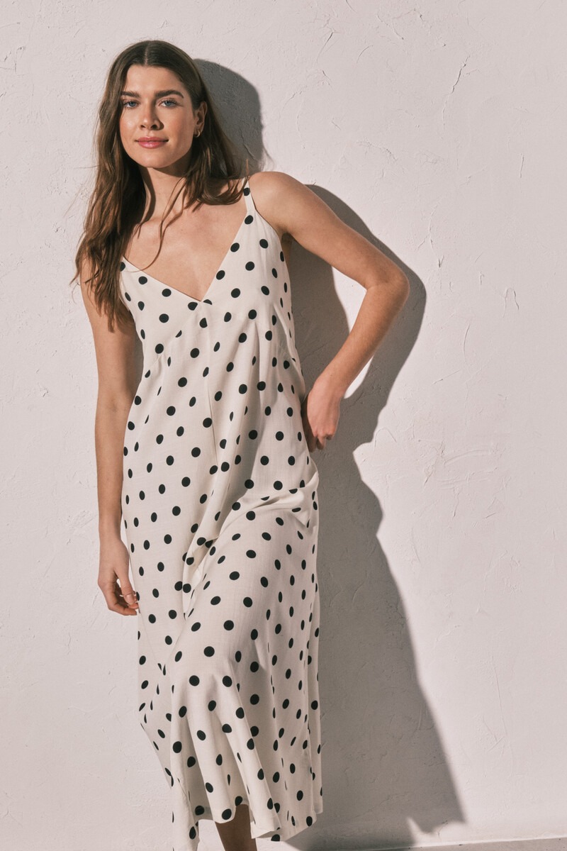 Fustan i gjatë, Women Secret