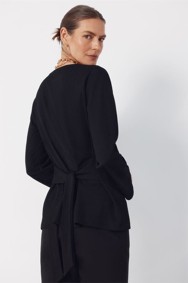 Bluzë me mëngë të gjata, Cortefiel