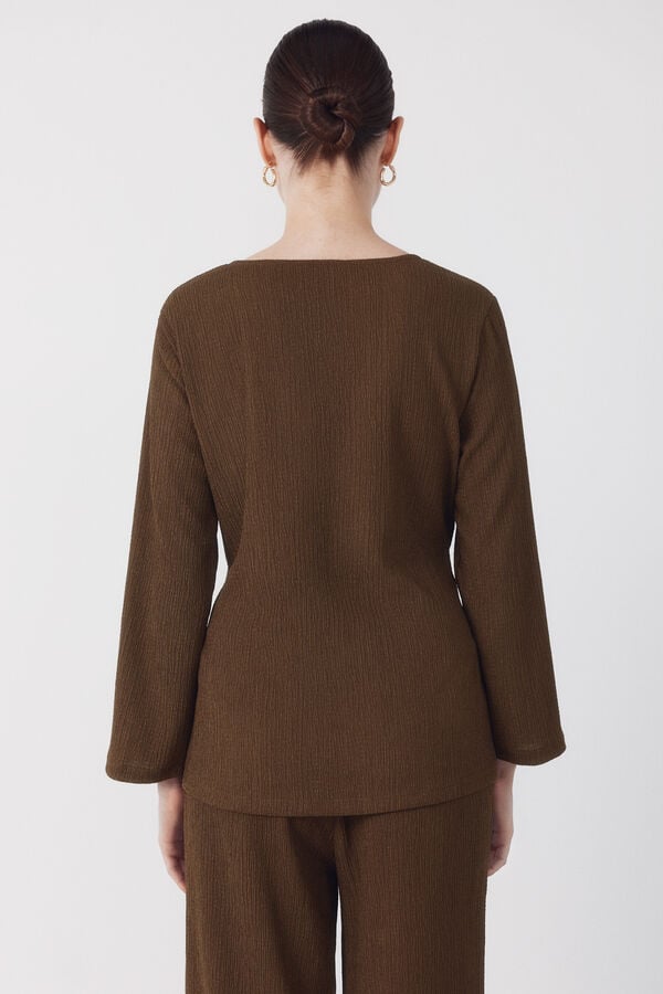 Bluzë me mëngë të gjata, Cortefiel