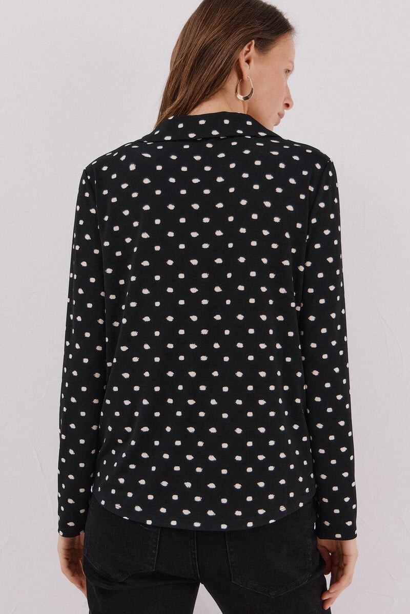 Këmishë bazike, Cortefiel