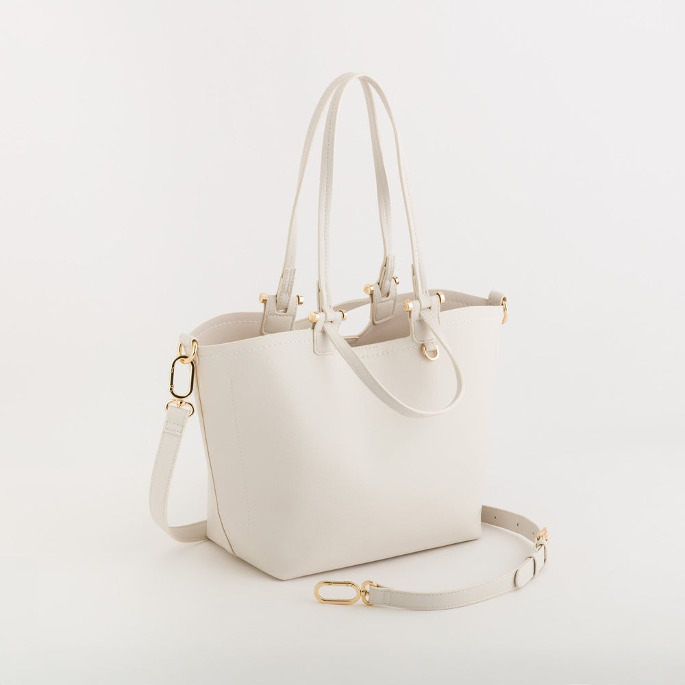 Çantë supi, Carpisa