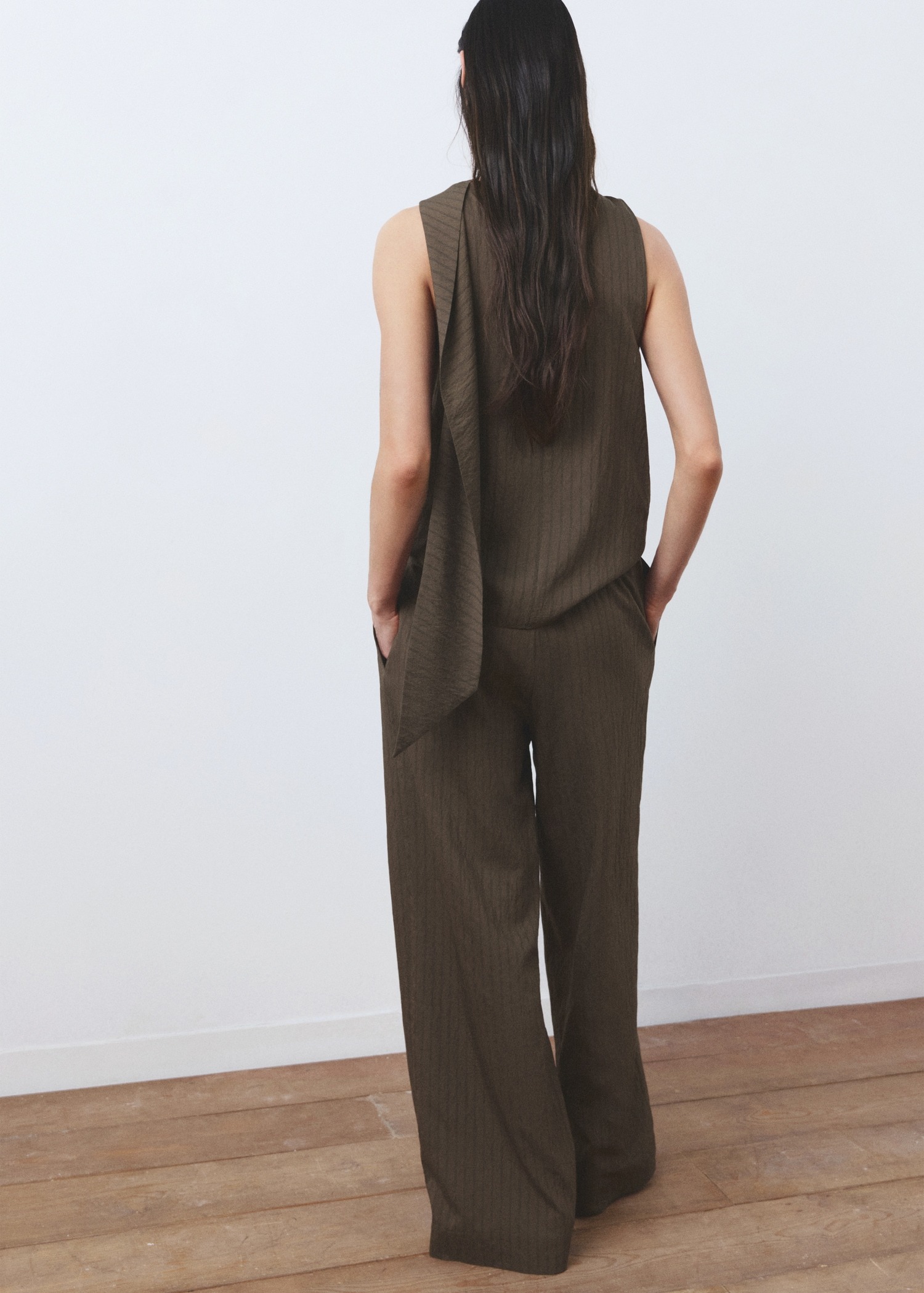 Pantallona të gjata, Mango