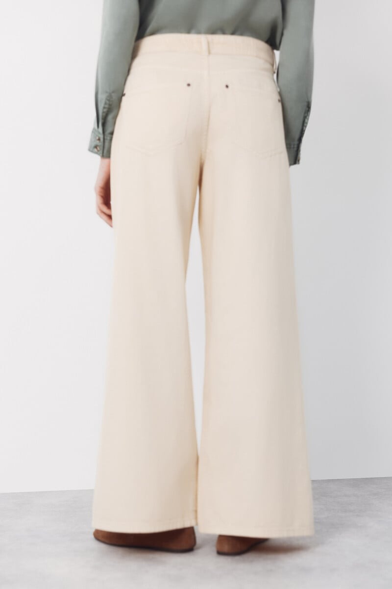 Xhinse të gjata, Cortefiel