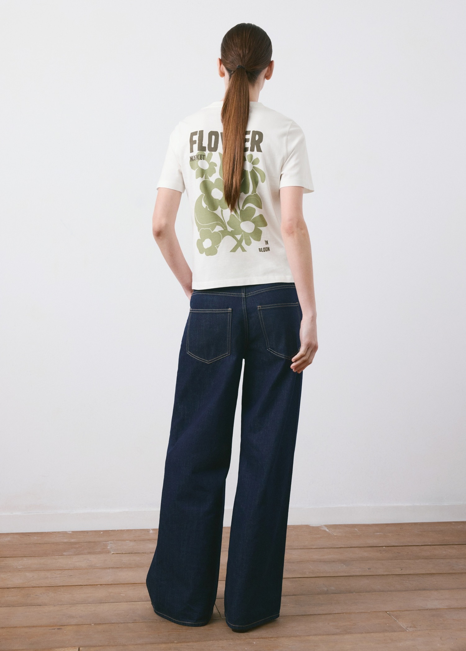 T-shirt pambuku, Mango