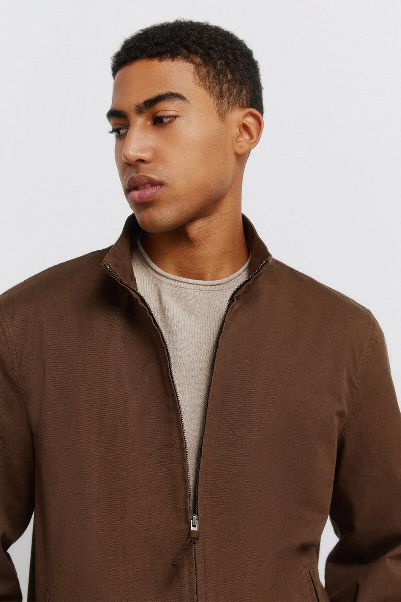 Xhaketë për meshkuj, Springfield