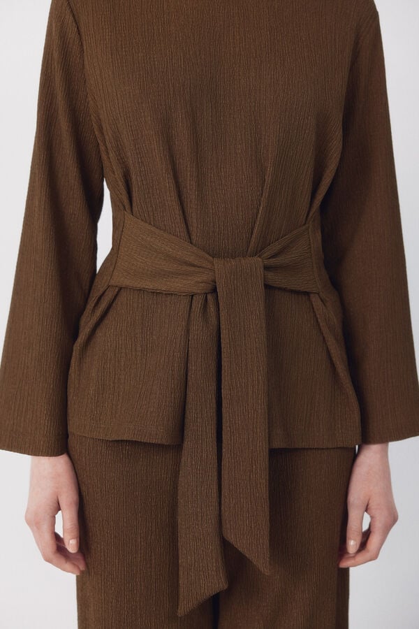 Bluzë me mëngë të gjata, Cortefiel