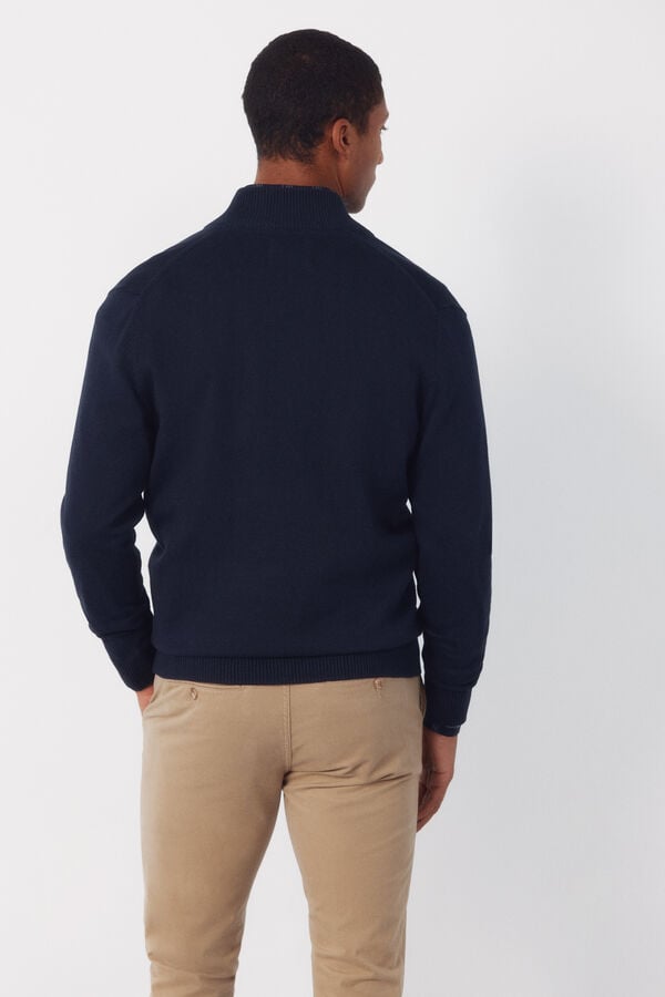 Triko për meshkuj, Cortefiel