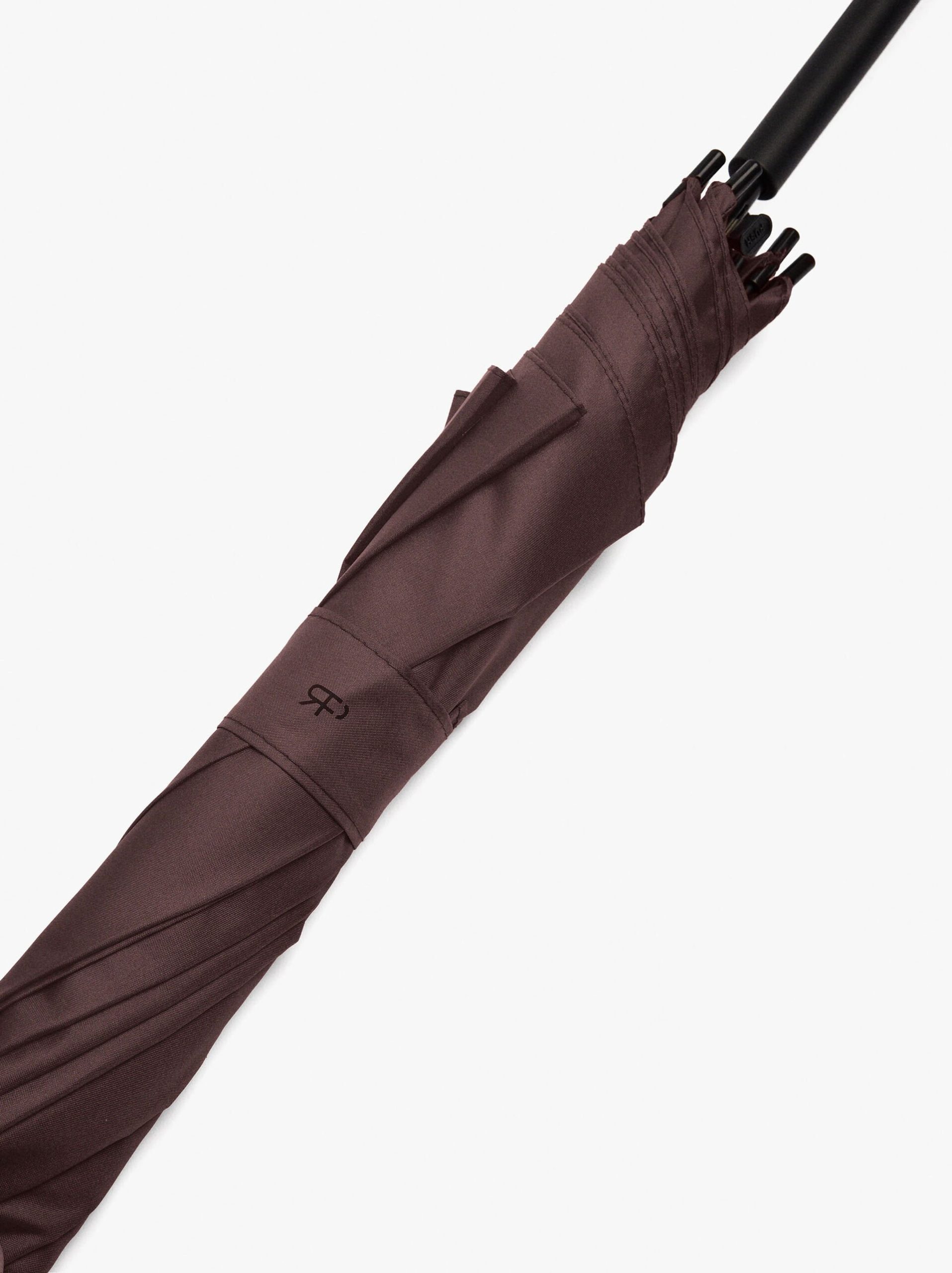 Çadër e gjatë, Parfois