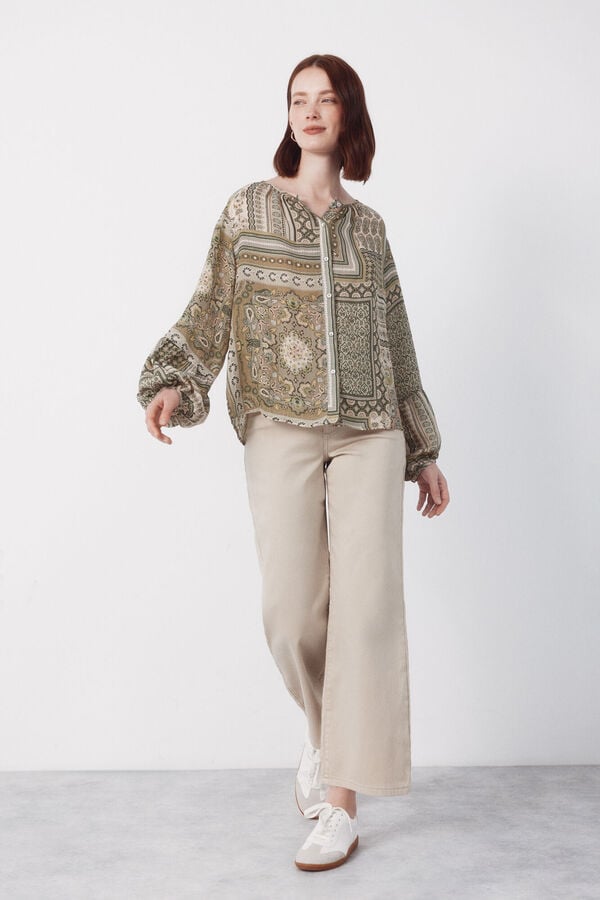 Këmishë për femra, Cortefiel - M