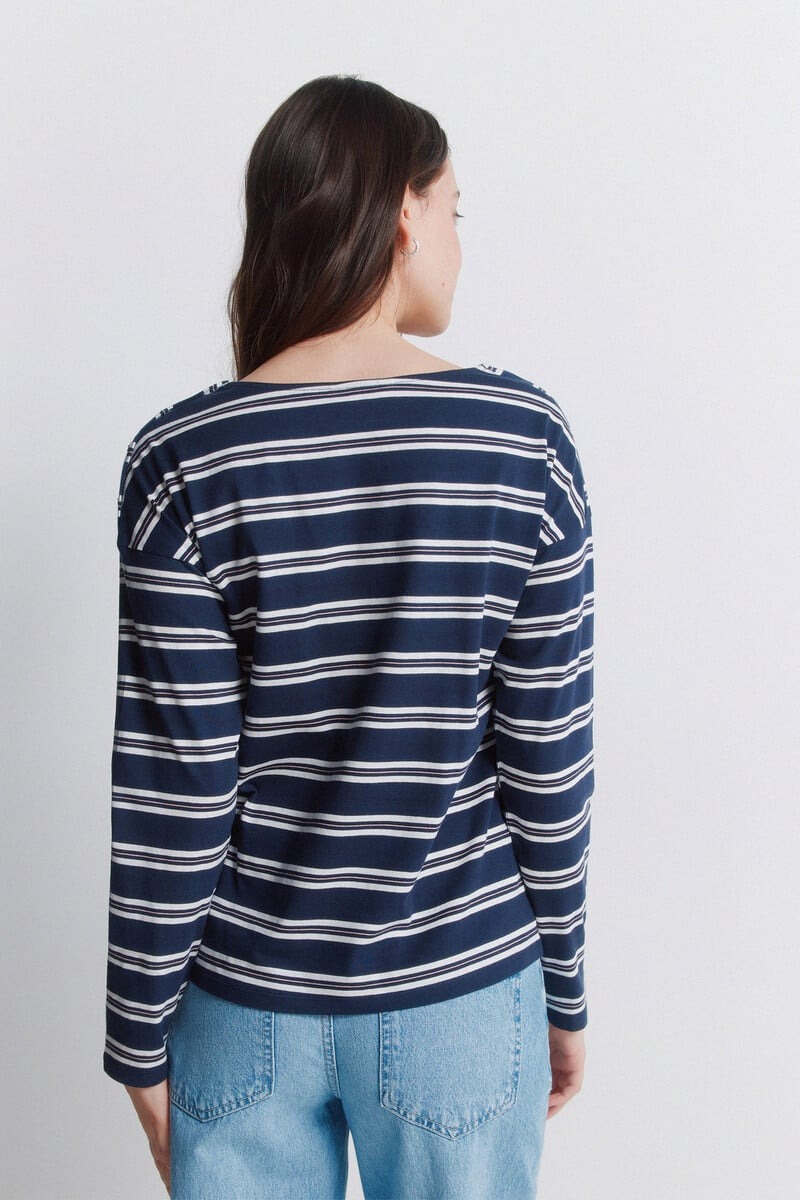 Bluzë me mëngë të gjata, Springfield