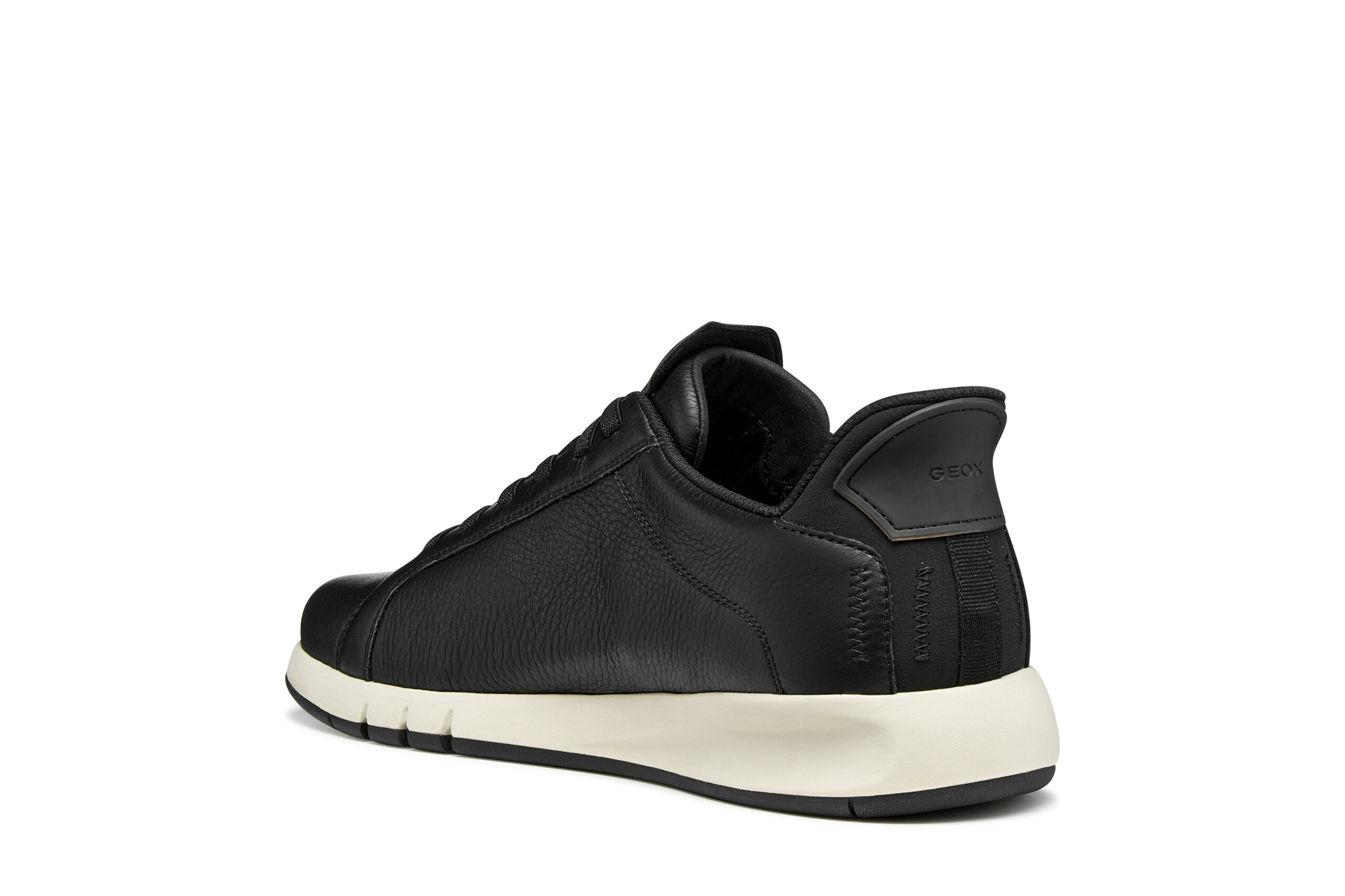 Atlete për meshkuj, Geox