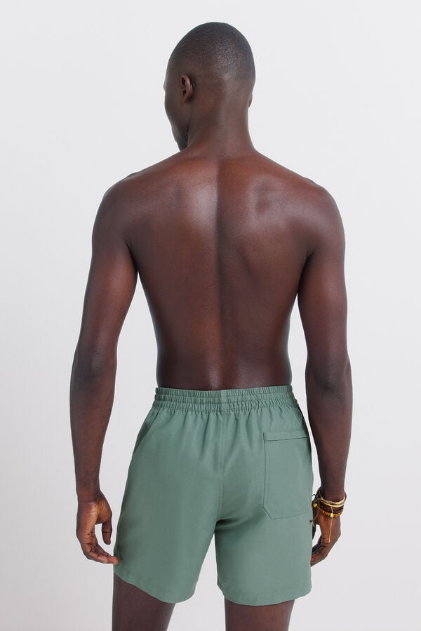 Tuta plazhi, Springfield