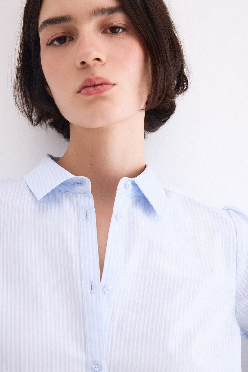 Këmishë bazike, Pedro del Hierro