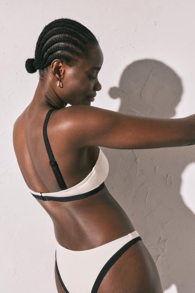 Rroba banje reçipeta kupa B, Women Secret