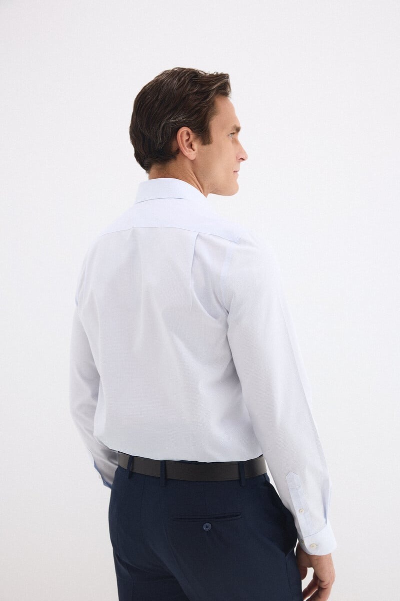 Këmishë, Pedro Del Hierro