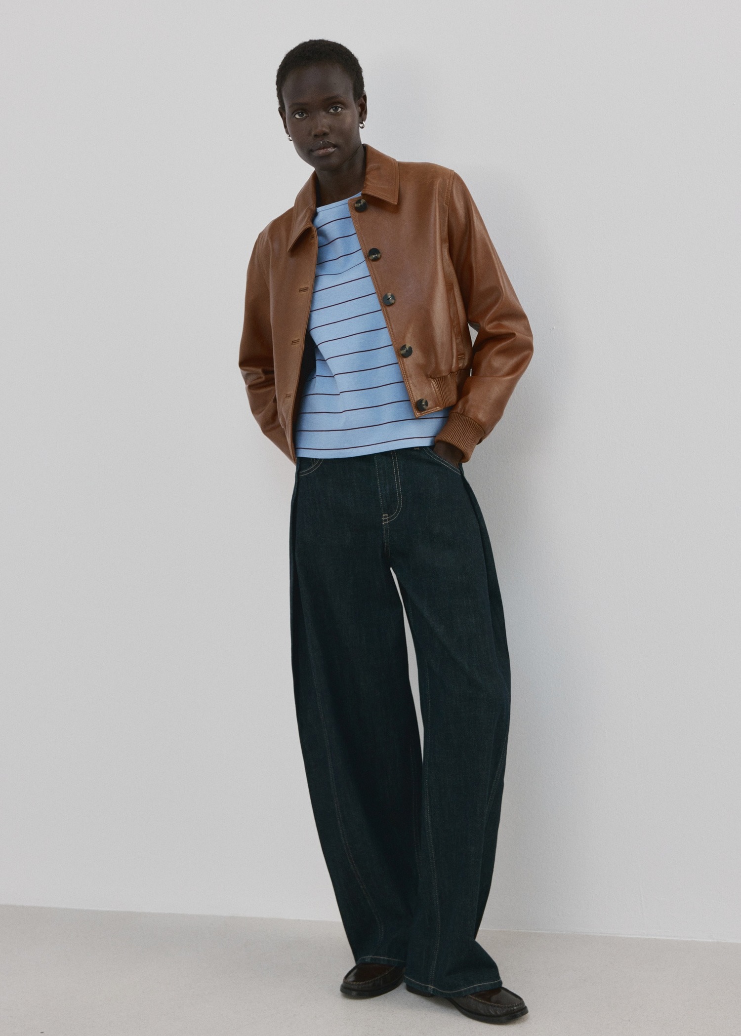 T-shirt pambuku, Mango