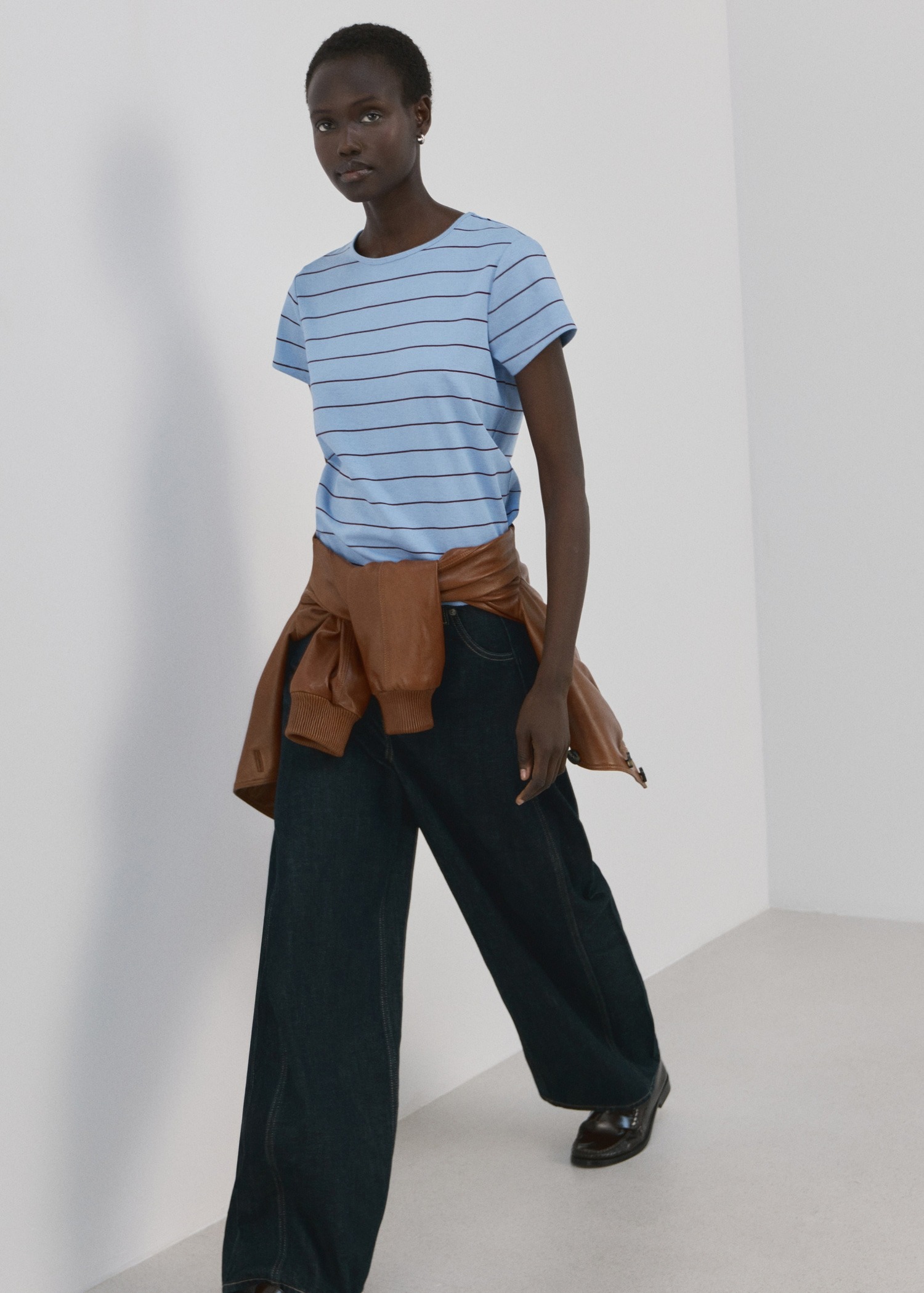 T-shirt pambuku, Mango