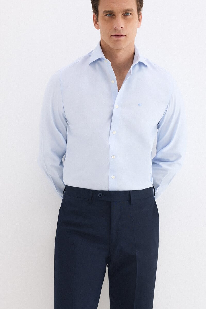 Këmishë, Pedro Del Hierro