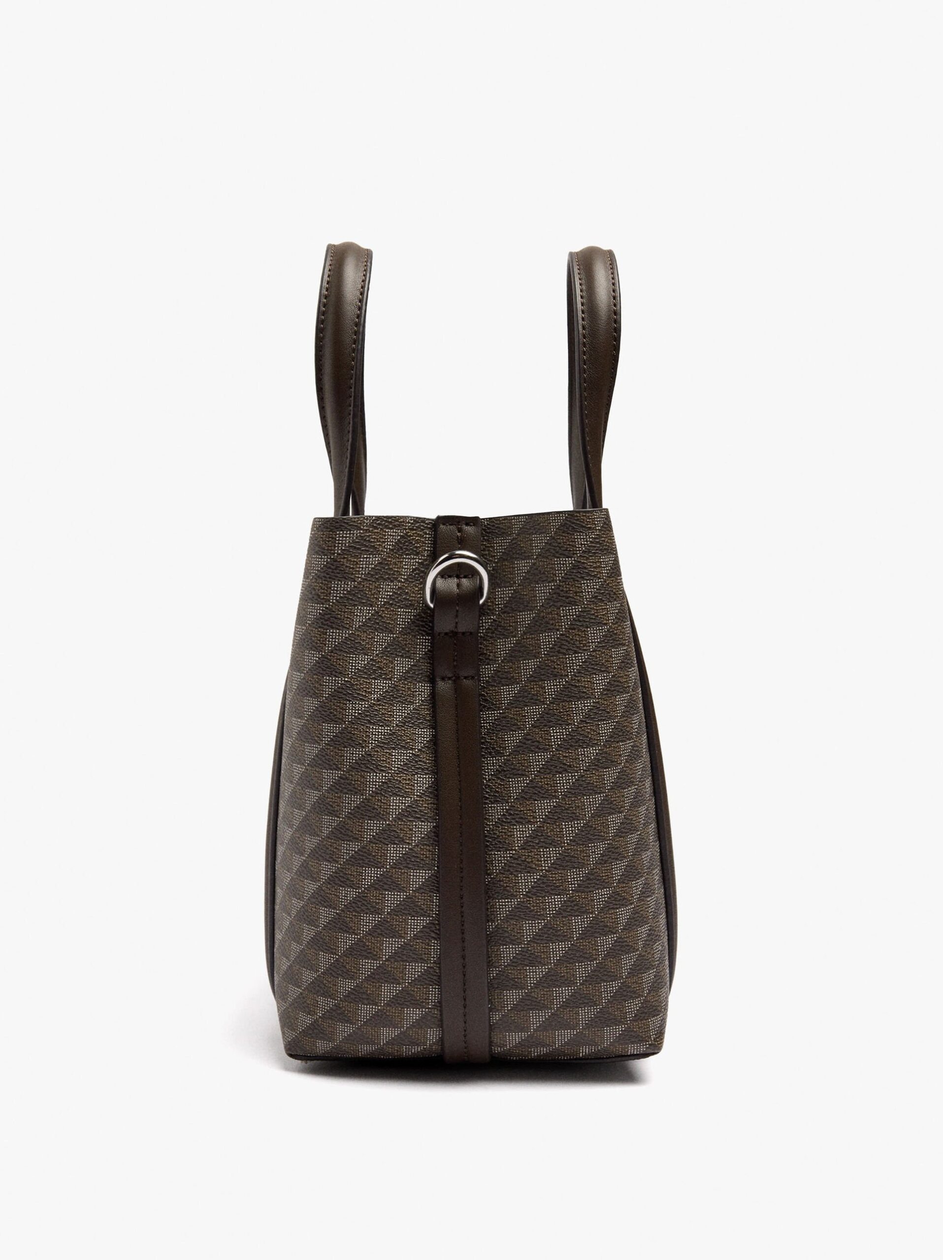 Çantë dore, Parfois