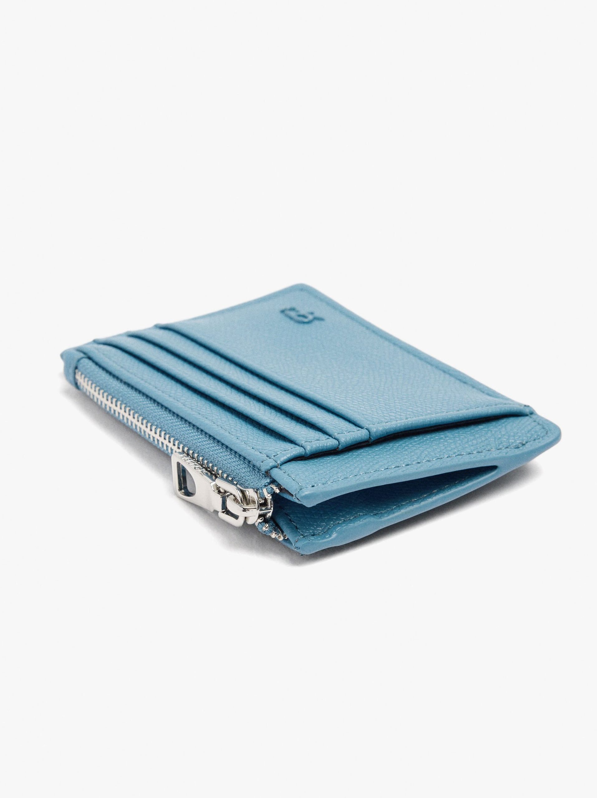 Portofol kartash, Parfois