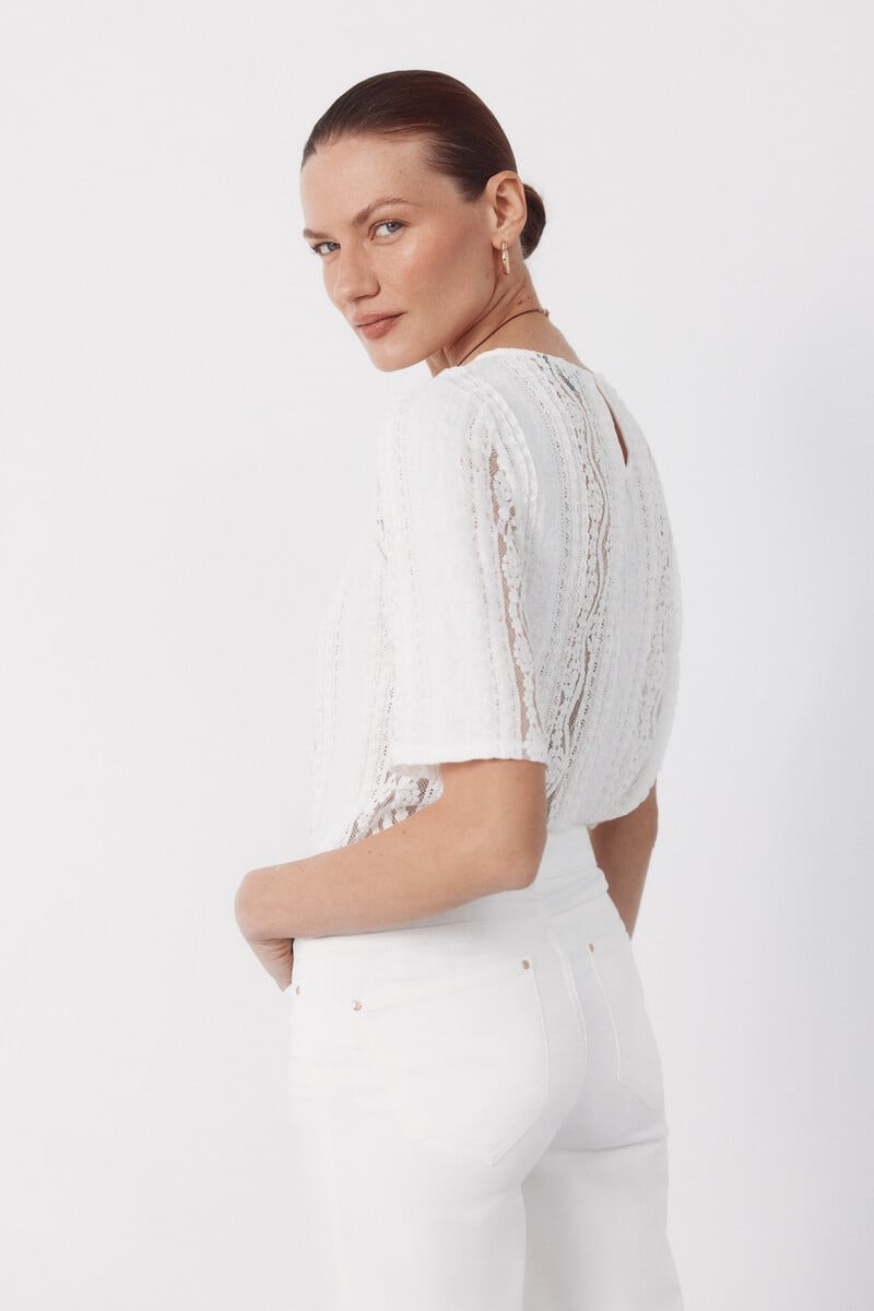 Bluzë me mëngë të shkurtra, Cortefiel