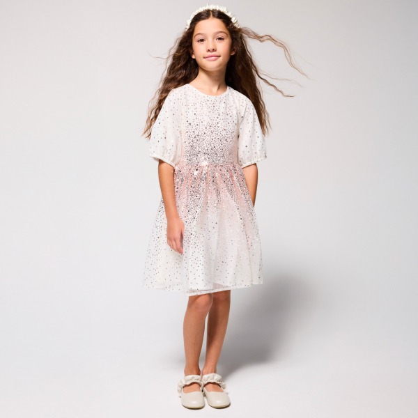 Fustan, Okaidi - 8 Vjeç