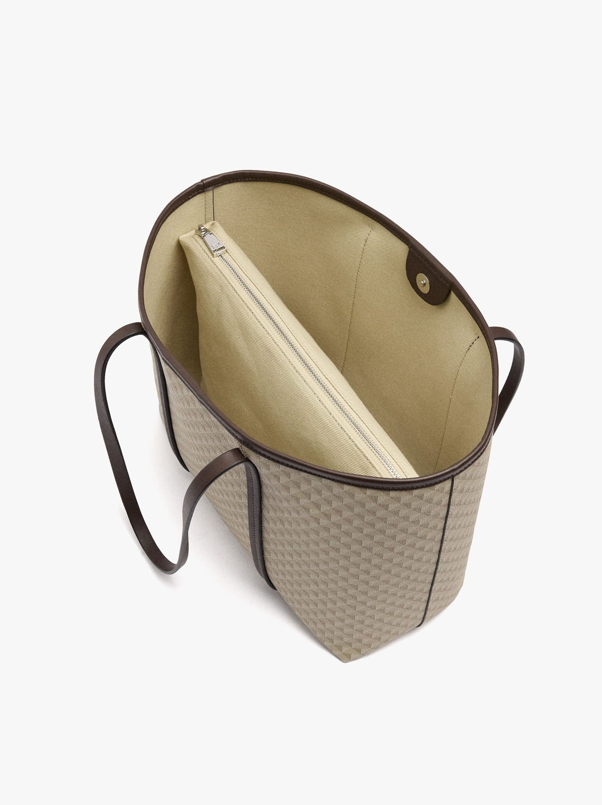 Çantë supi, Parfois